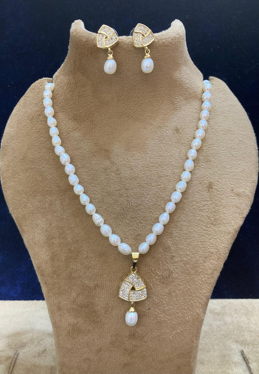 Charulata Freshwater Pearl Necklace & Earrings - Gold Plated
