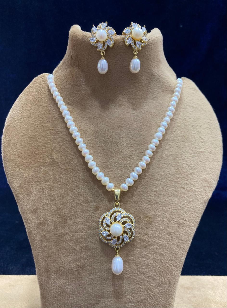 Classic White Pearl Necklace With Gold Plated Pendant Set